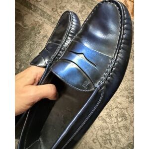 Tod’s Gommino Women’s Loafers in Gradient Ink Blue